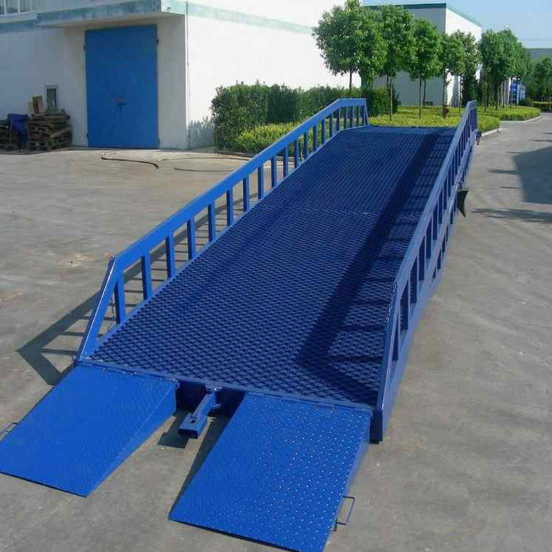 鞍山移動(dòng)裝卸登車(chē)橋